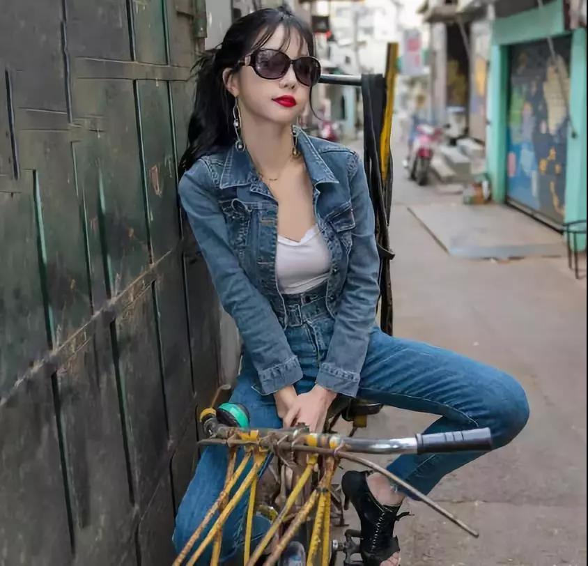 人像摄影大赛，瞬间捕捉力量，自信展现辉煌