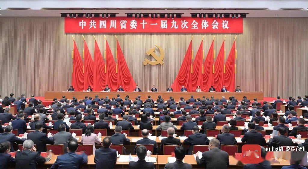 安攀最新引领时尚潮流的新力量，展现独特魅力