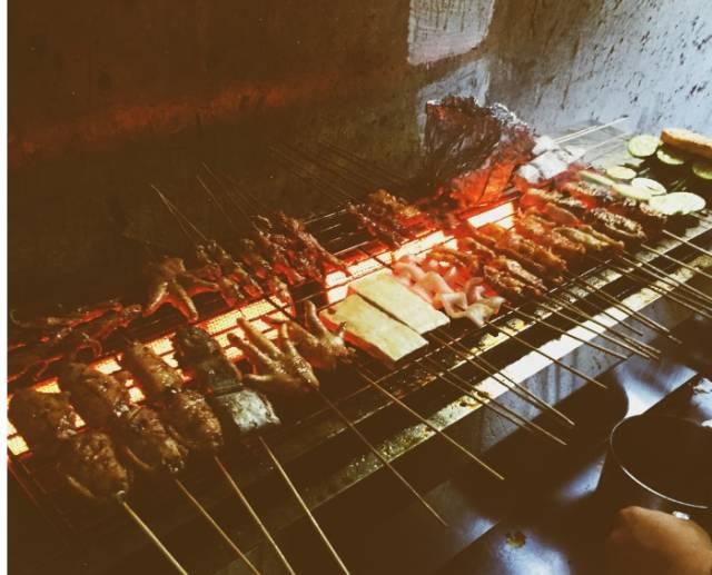 中国最新军事新闻揭秘,隐秘角落的小巷特色小店探秘