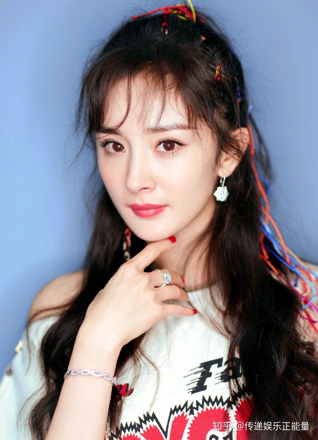 杨幂最新短发发型图片——科技与时尚的完美呈现