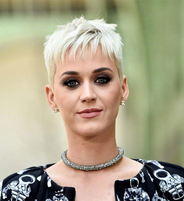 凯蒂佩里最新短发,凯蒂佩里最新短发,一场自然美景的心灵之旅