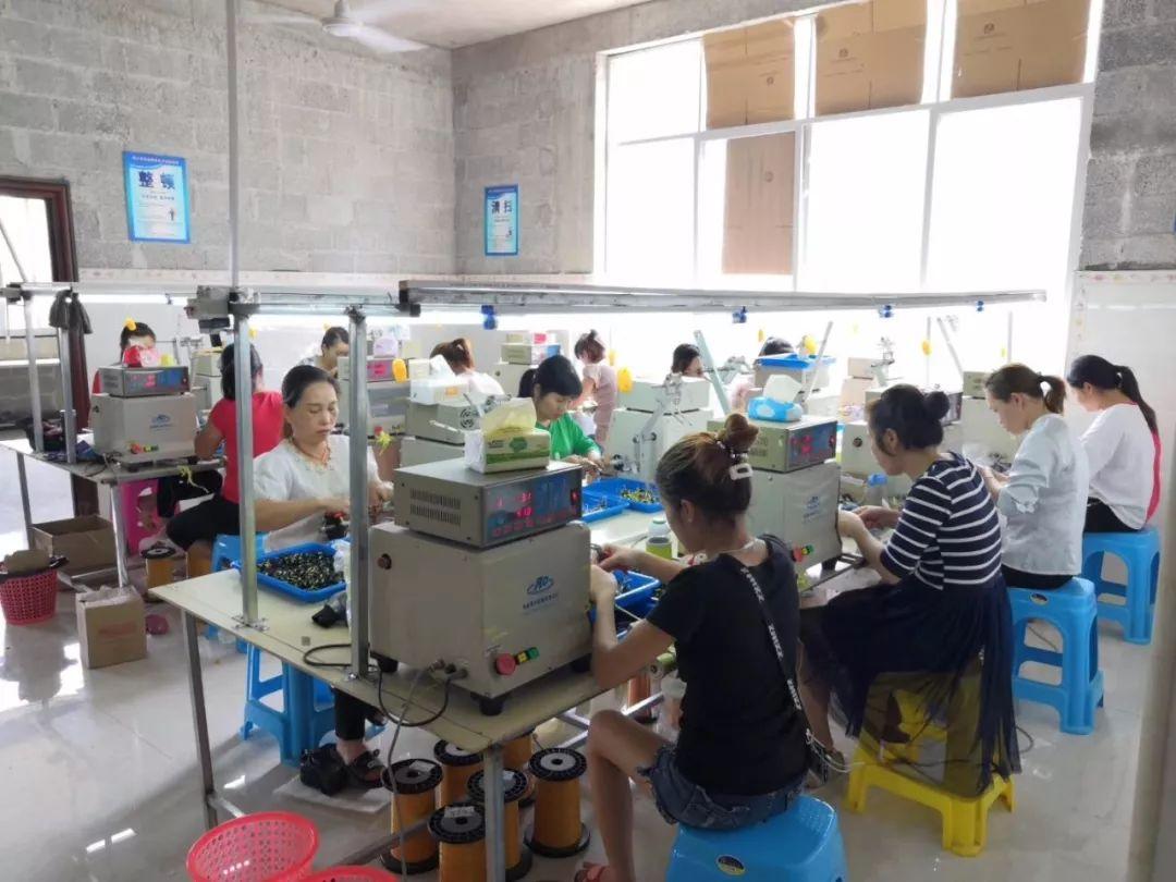 牛栏奶粉最新事件曝光,2013年回顾与解析