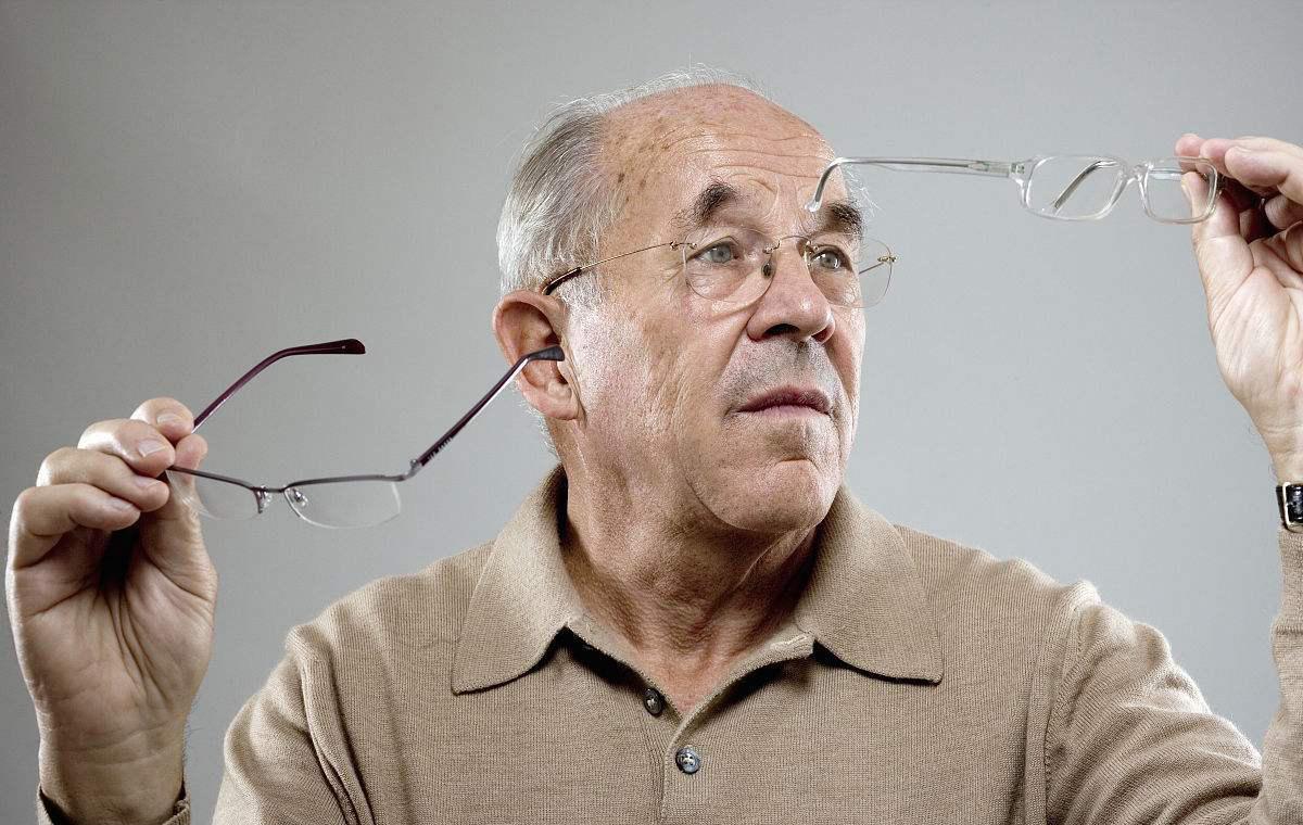 最新款老花镜,开启视界新篇章