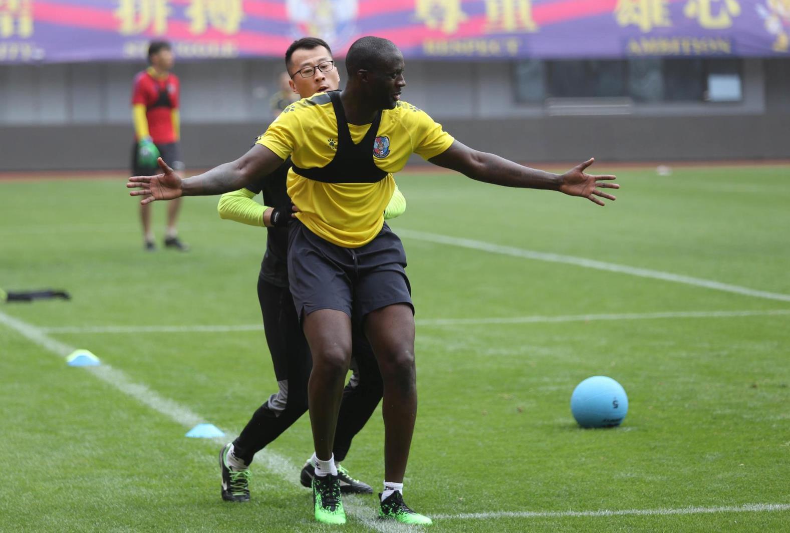 广州恒大最新外援背后的友情与陪伴故事