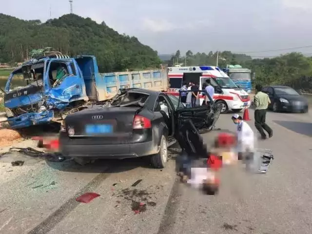 广西南宁小车祸背后的友情与家庭温暖故事