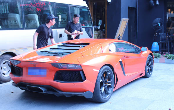 兰博基尼最新款跑车报价,速度与激情的完美结合,友情与奢华的交融体验