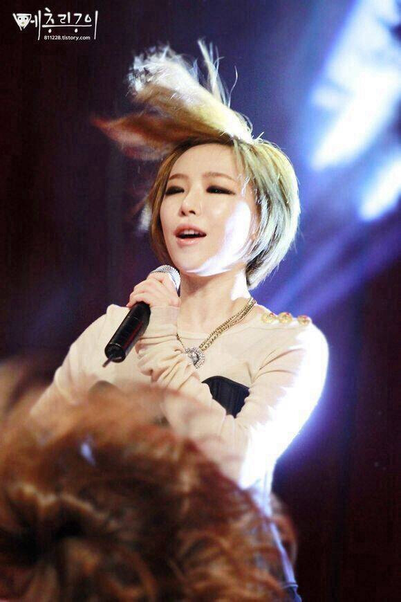 孙佳仁最新动态更新