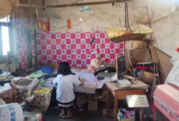 即墨最新女性工作招聘,科技之光下的智能招聘助手亮相职业前景