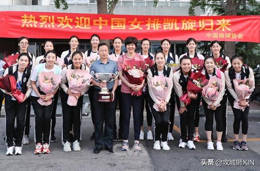 科技重塑生活,智能教练引领新时代潮流——教练万岁最新章节介绍