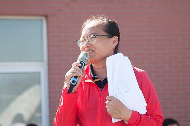 科技重塑生活,智能教练引领新时代潮流——教练万岁最新章节介绍