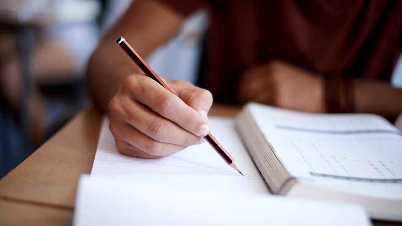 最新心理学研究揭示小巷深处的独特心灵驿站奥秘