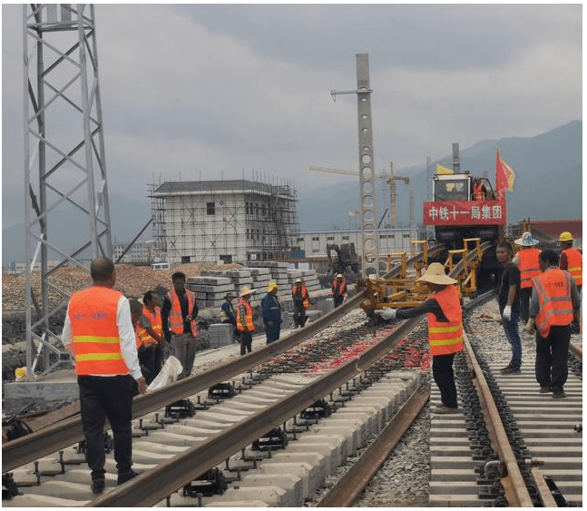 长泉铁路启程探寻自然美景,最新动态揭晓列车即将出发!