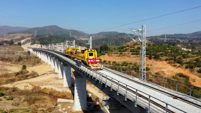 长泉铁路启程探寻自然美景,最新动态揭晓列车即将出发!