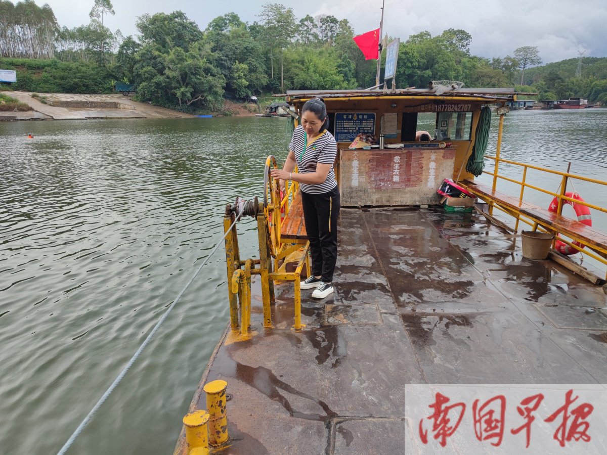 广西贵港桥圩，新闻速递与温馨生活的友情小船