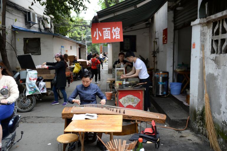 南充地铁规划最新动态,小巷特色小店与城市未来脉络的融合