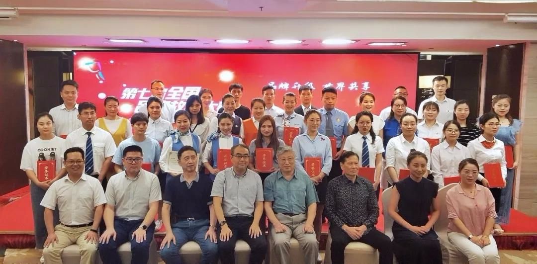 红剑集团日常小故事，友谊纽带与温馨瞬间揭秘最新动态
