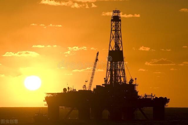 今晚原油行情与温馨石油故事交汇点