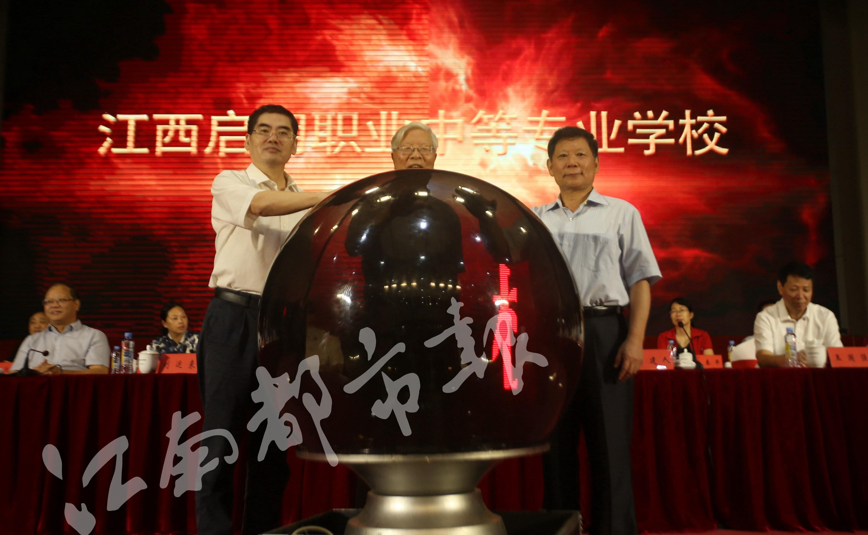 广东服装机械维修招聘启事，开启温馨的机械维修之旅