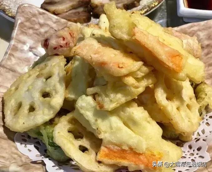 中国最新经济数据下的独特小巷探秘，遇见经济繁荣背后的特色小店风采