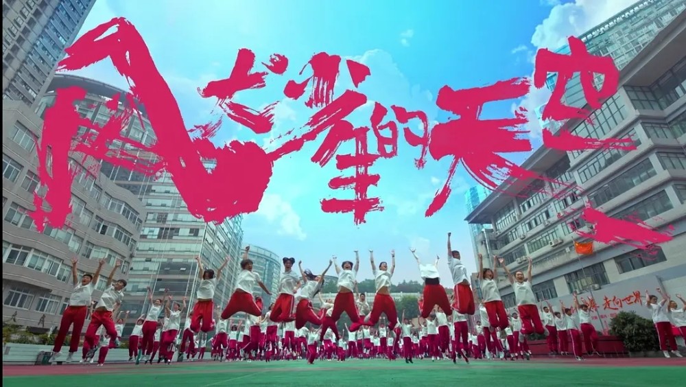 最新小说排名前十，城市中的温馨阅读时光
