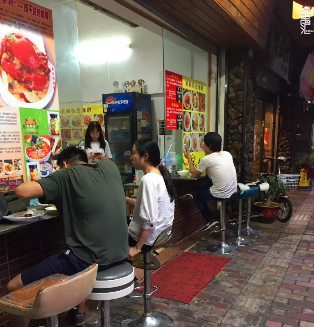 杀手最新探秘，小巷深处的独特小店揭秘