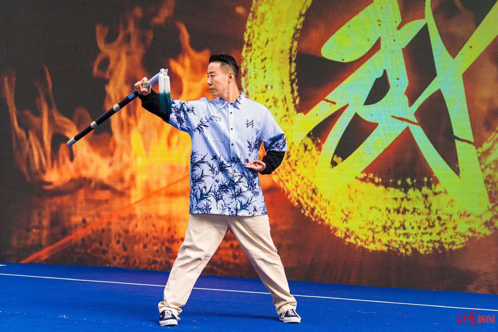 金馆长掀起健身热潮！