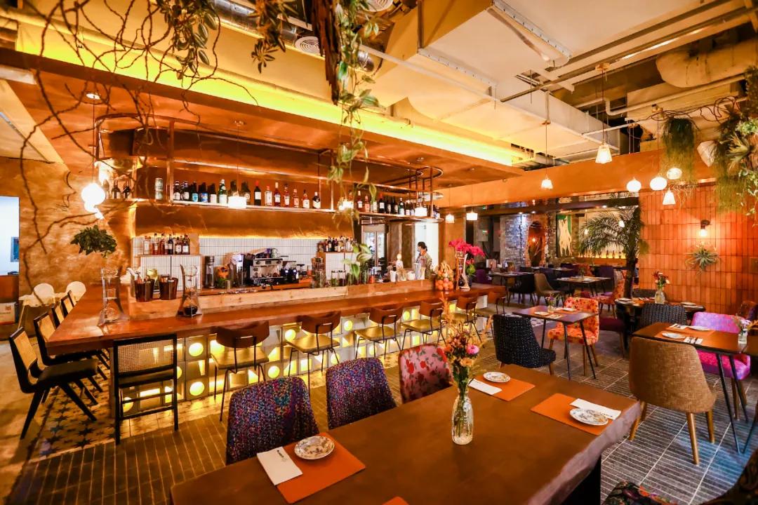 LG最新款手机，小巷深处的科技明珠