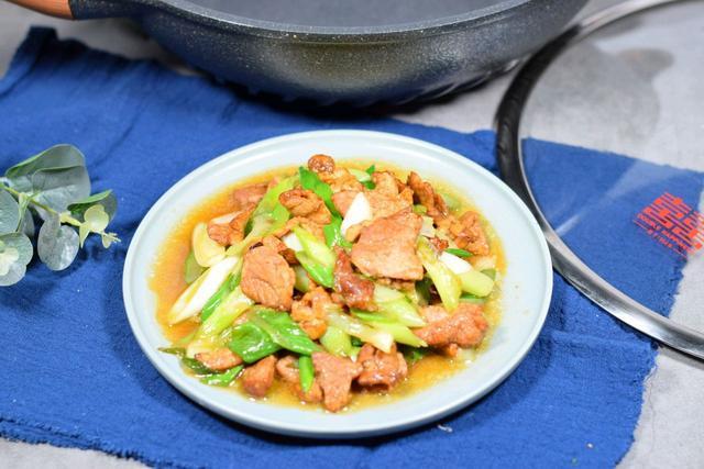 最新猪肉歌风靡时代，背景、事件、影响与时代地位解析